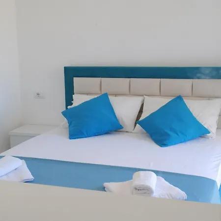 Klevis Apartment *
