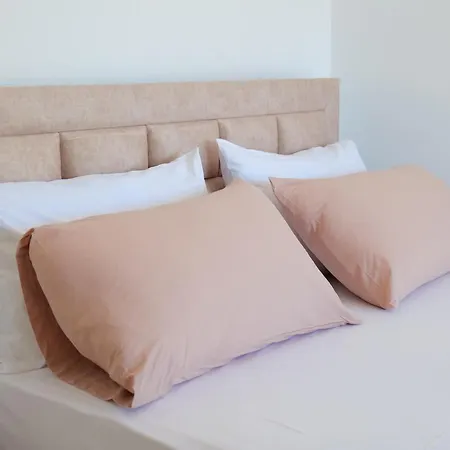 Apartment Klevis *